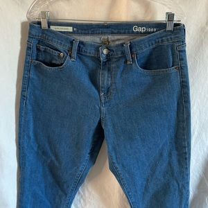 Women’s Gap 1969 girlfriend fit size 31